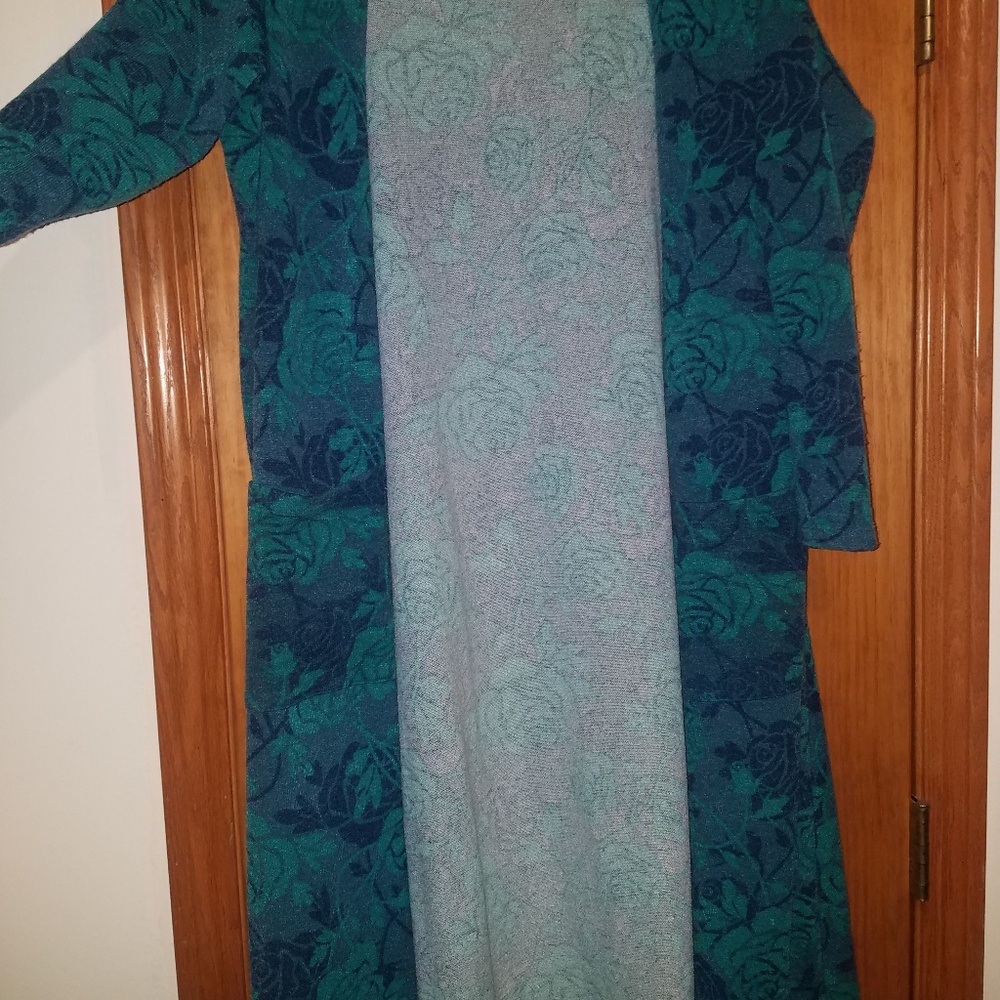 Lularoe sarah